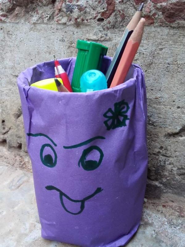 প্লাস্টিক টাইড টার্নার চ্যালেন্জ ব্যাজ