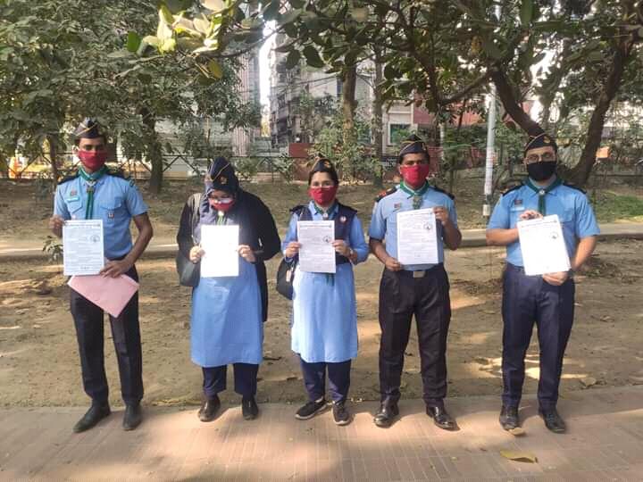 plastic tide turners challenge badge leadership stage