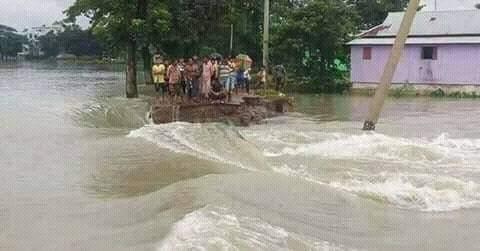 বন্যায় ভেঙে যাওয়া রাস্তা/বাঁধ পুনঃনির্মাণ ...