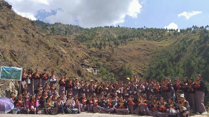 Hiking to Tandin ney....