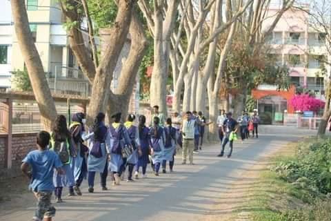 হাইকিং এ অংশগ্রহণ 