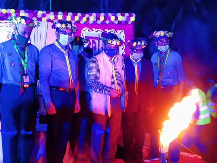 ক্যাম্প ফায়ার  