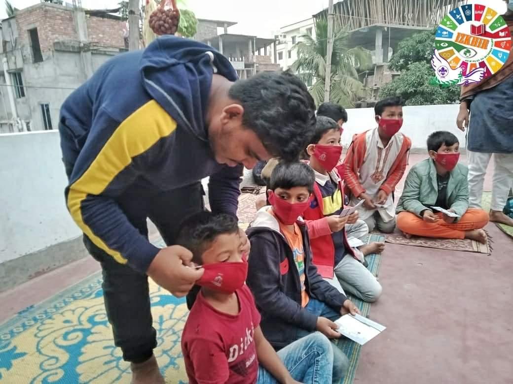 মাস্ক বিতরণ এবং স্বাস্থ্য সচেতনতা