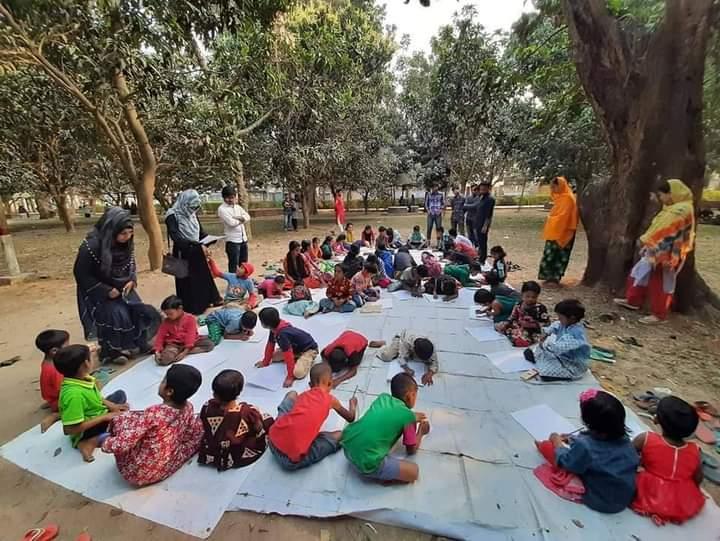 ২১ ফেব্রুয়ারী উপলক্ষে পথশিশুদের চিত্রাঙ্কন প্রতিযোগিতা 