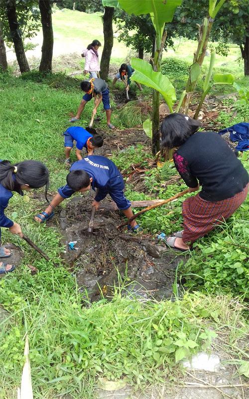 Mass Cleaning of school and community drainage system