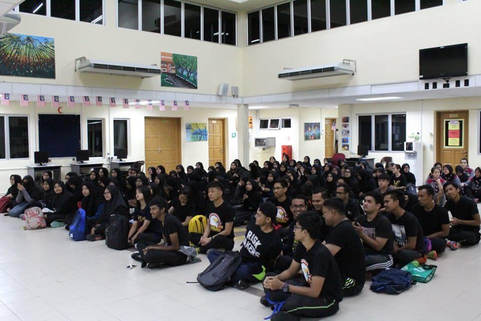 Hari Interaksi KLM LEVEL 100 Sidang Akademik 17/18