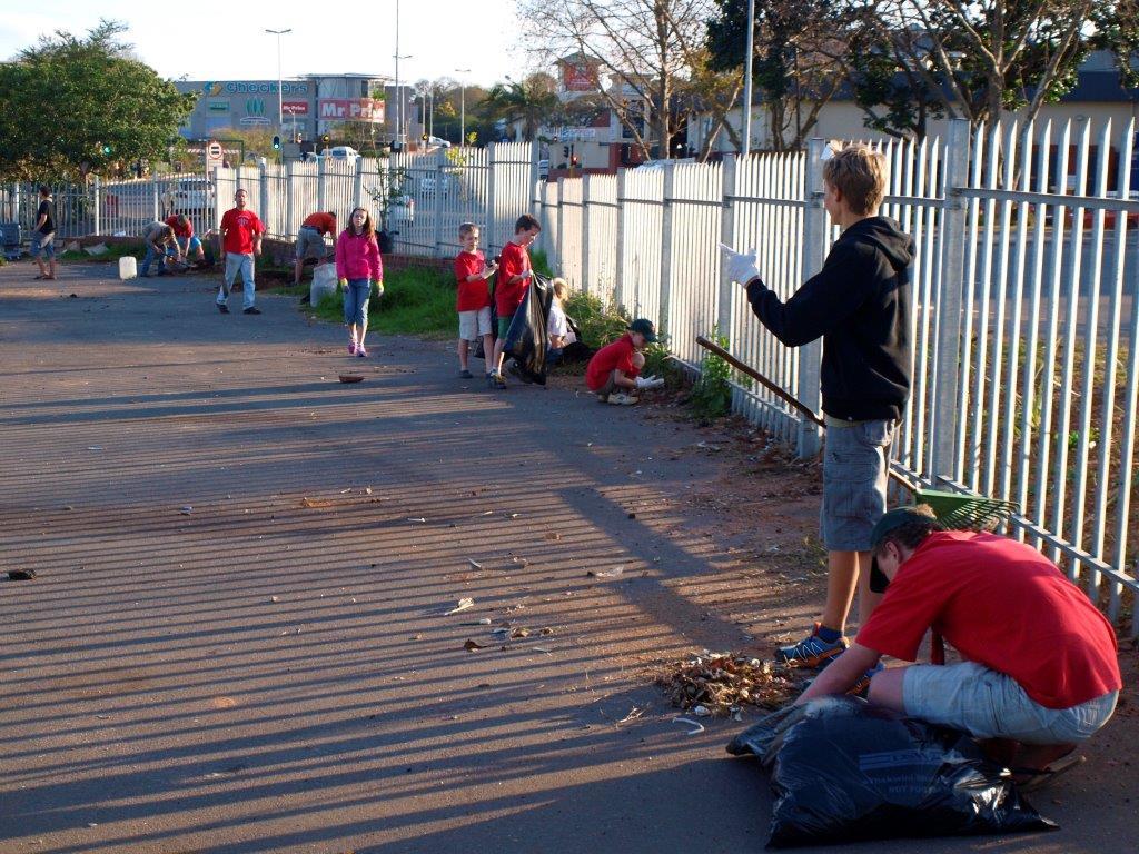Hillcrest Taxi Rank Clean Up-Honoring 67 minutes of Mandela Day