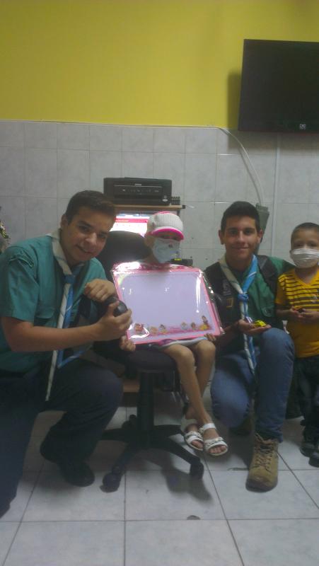 Donación de juguetes al hospital Pedro Emilio Carrillo de Valera