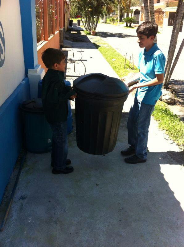 Ayudando a mi escuela