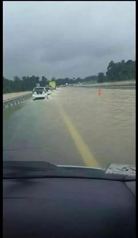 Sukarelawan Banjir