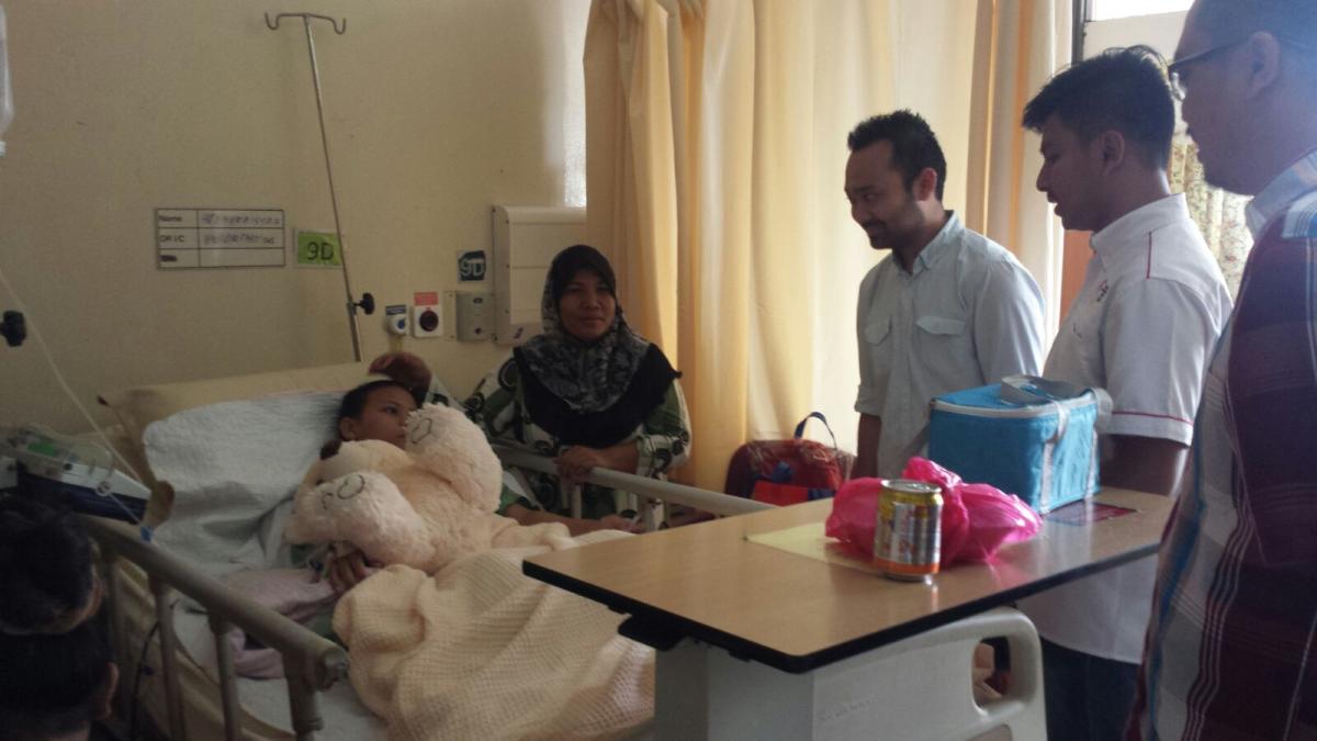 Gave an Ipad to a girl who lost both her leg in accident