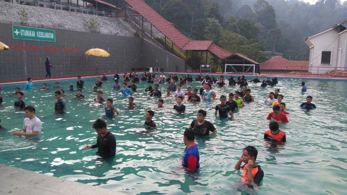 Ujian Berenang dan Menyelamat di Air