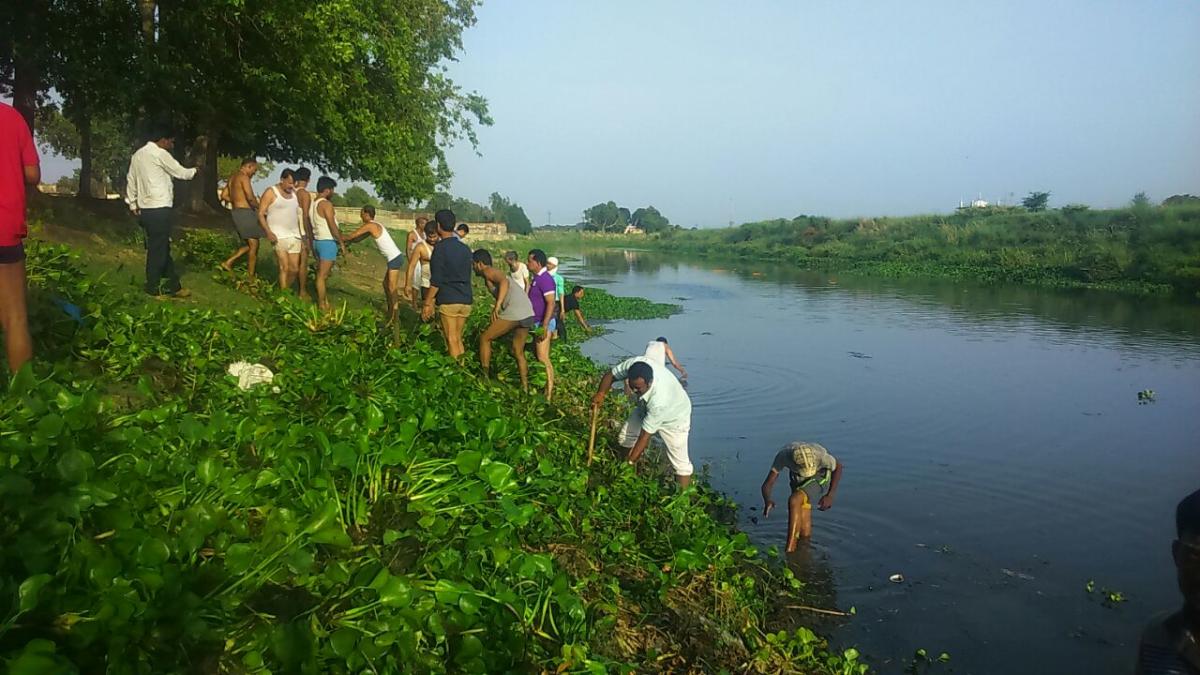 प्रदूषण से नदियों को बचाना