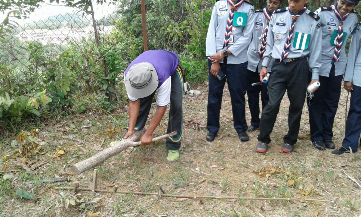 MINGGU 6 (MENJERAT BINATANG)
