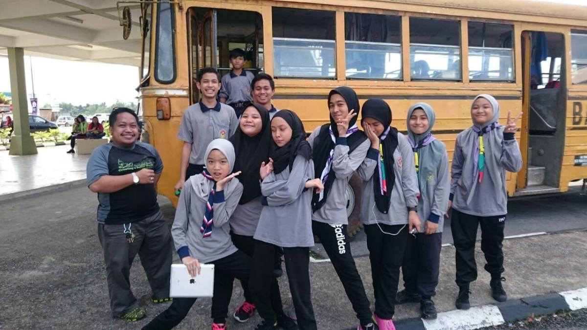 Dalam perjalanan ke Taman Negara Gunung Gading.Untuk Kem WSD ( World Scout Day )