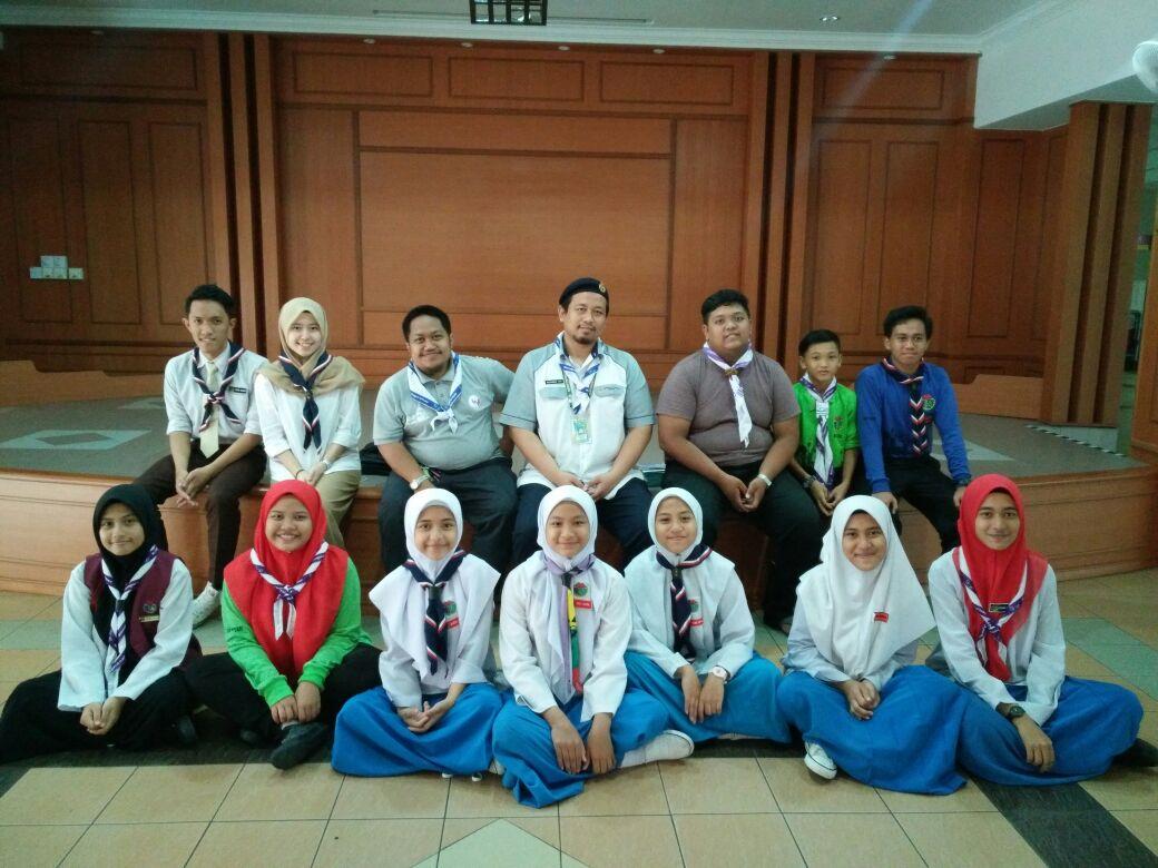 world scout scarf day 