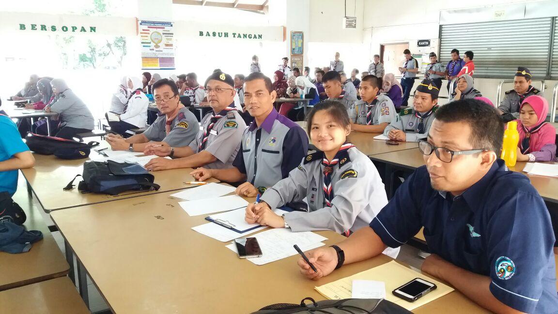 Taklimat bersama orang-orang Penting