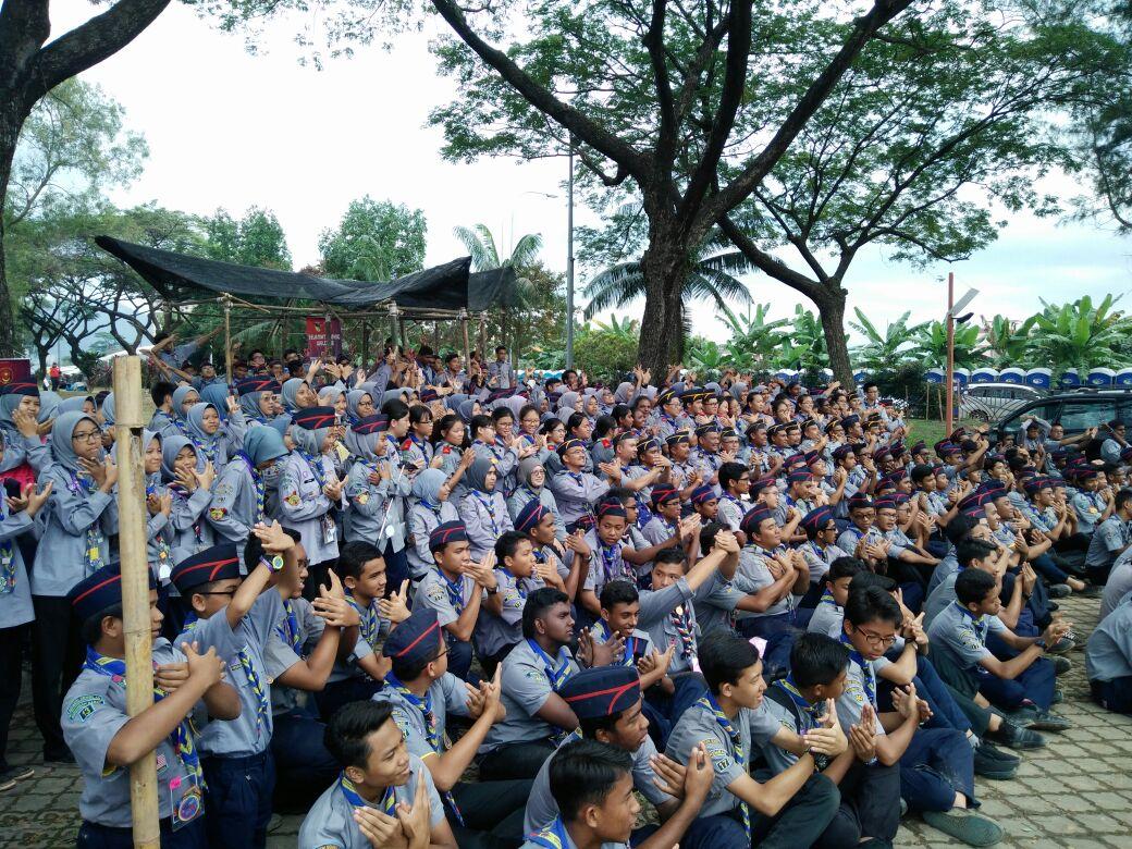 Berkhemah di tengah bandar raya