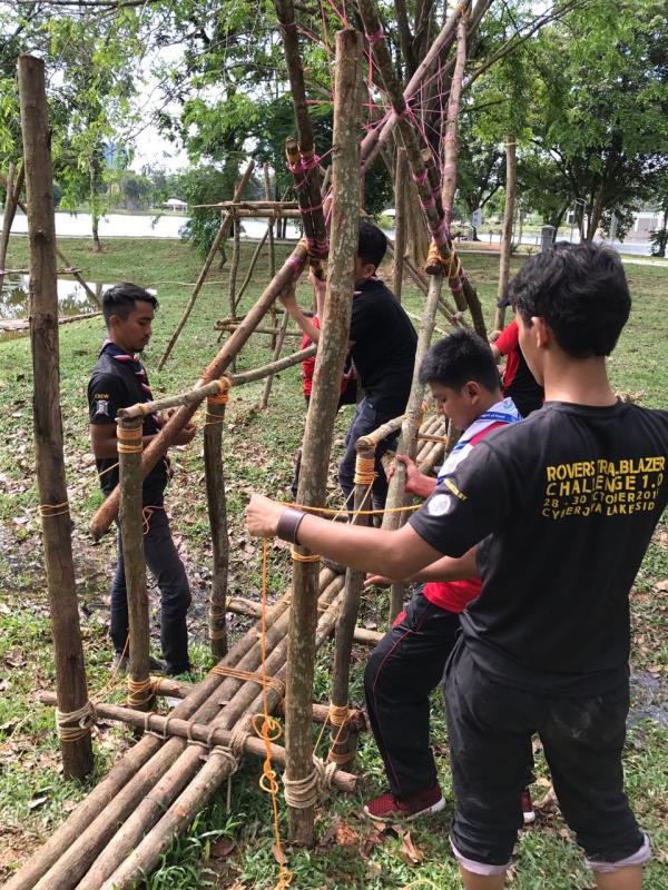 Repairing Camp Craft at the Cyberjaya Scout Park