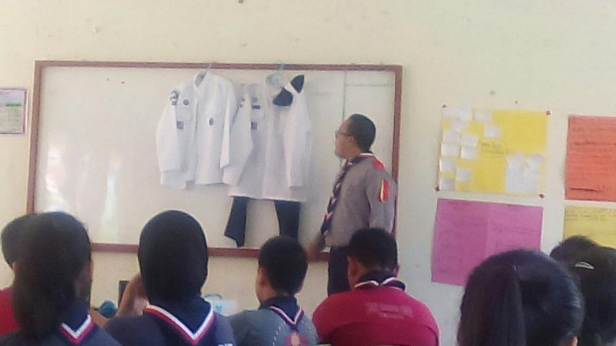 BERKHIDMAT UNTUK SEKOLAH