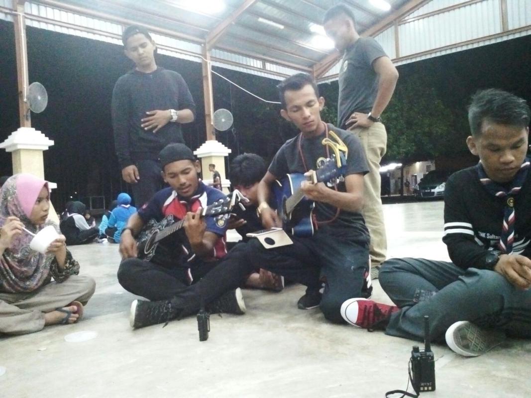 Malam kedua