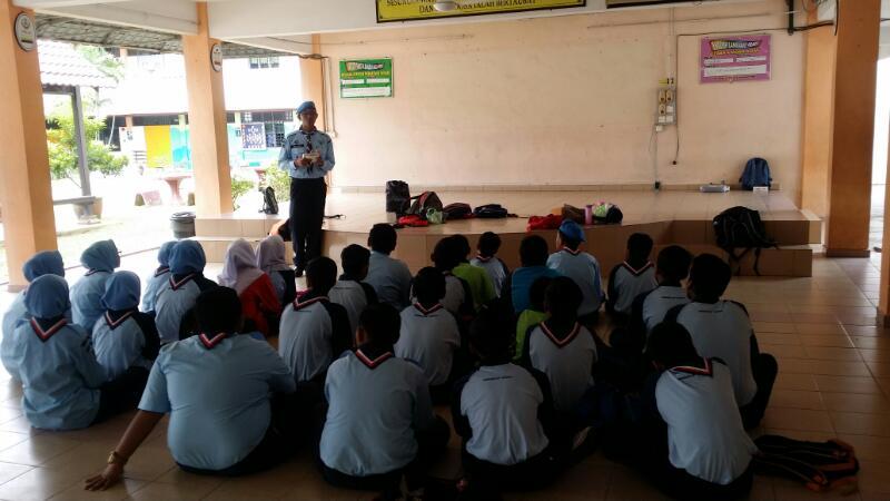 Perjumpaan mingguan Pengakap : Pengenalan Pengakap 