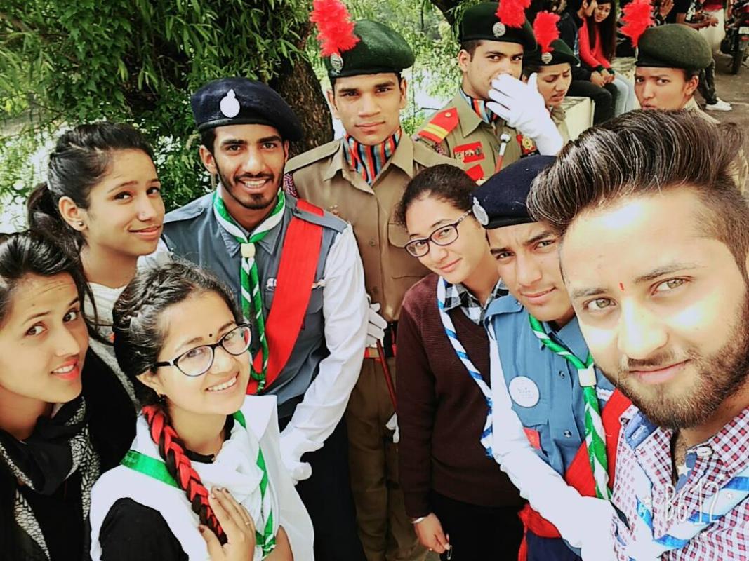 Doing service in annual price distribution function