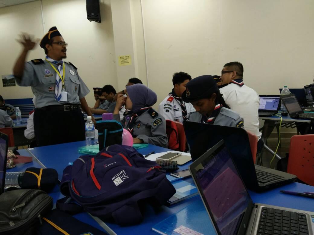 Messenger Of Peace - Local Coordinators Trainning - Group Hafiz (MOPing time)