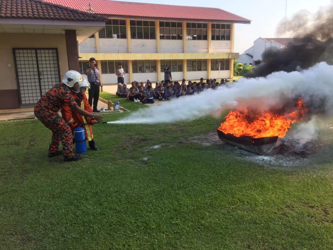 PROGRAM LENCANA KERIS PERAK YONG PENG