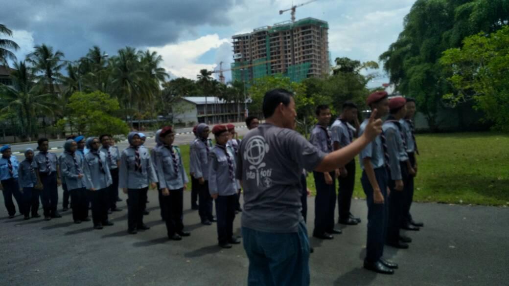 Latihan Kawad Lintas Hormat di Ibu Pejabat Pengakap