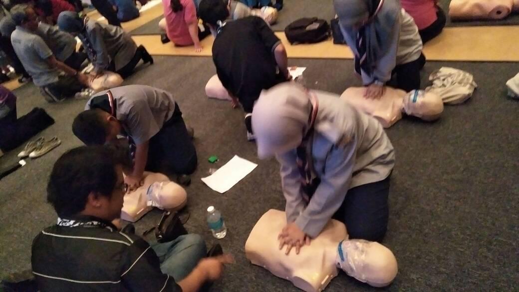 Mass CPR @ Universiti Malaysia Sarawak