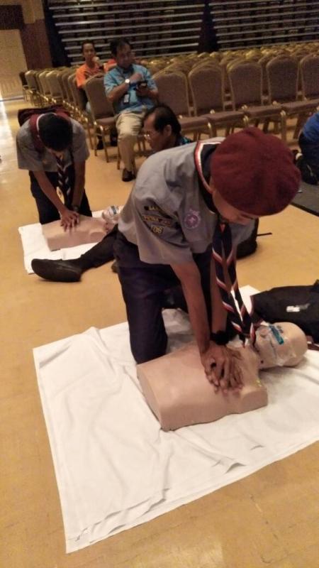 Latihan CPR di UNIMAS