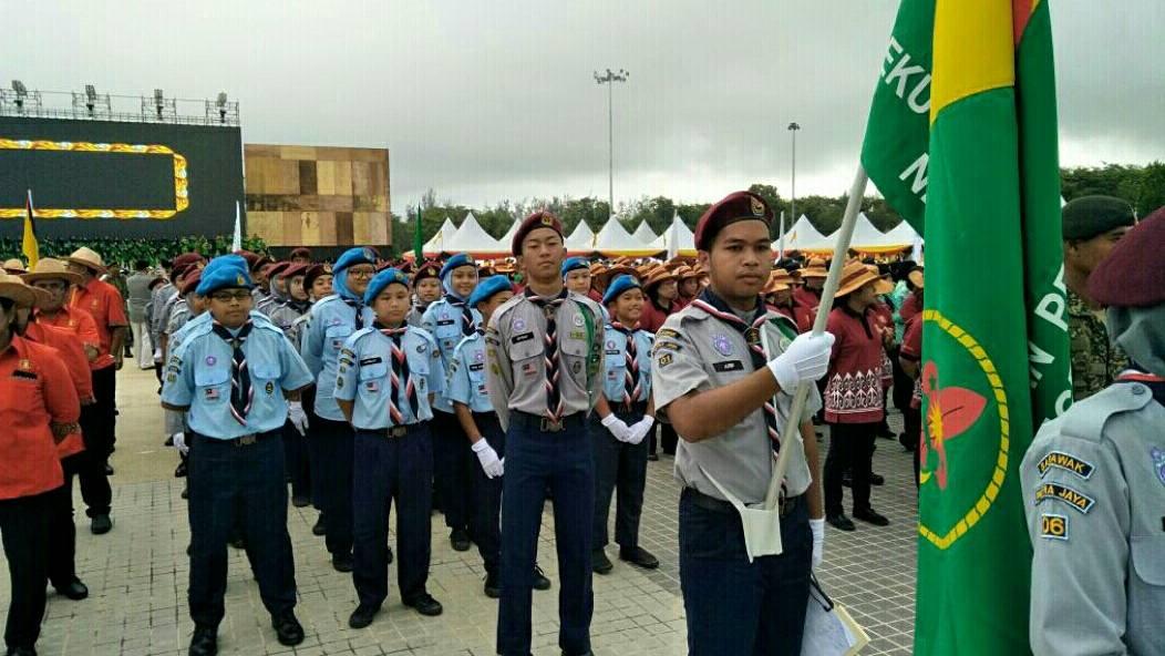 Lintas Hormat dan perhimpunan raksasa bersempena ulang tahun TYT yang ke-81