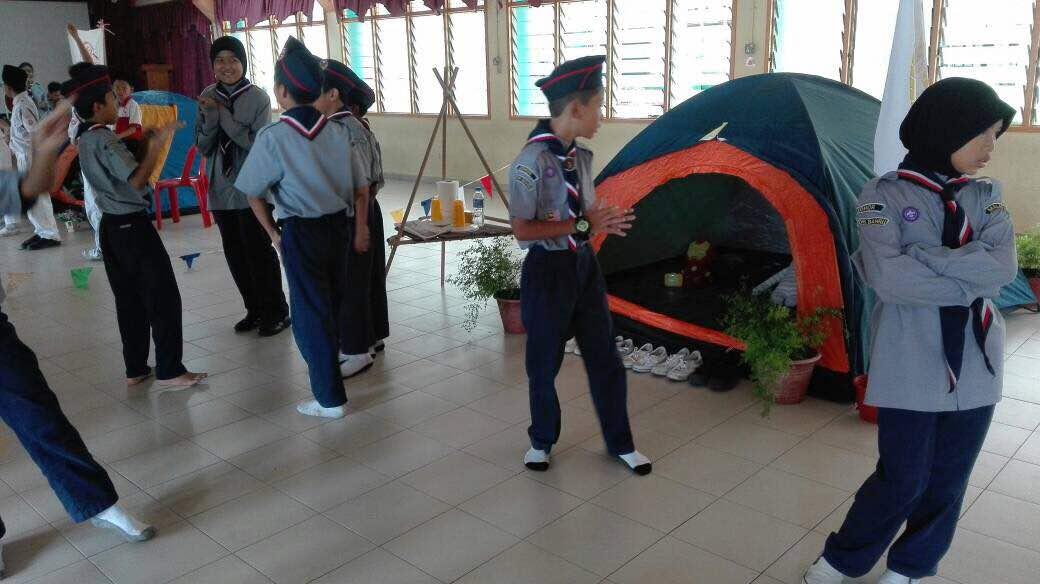 PERTANDINGAN MEMASANG KHEMAH