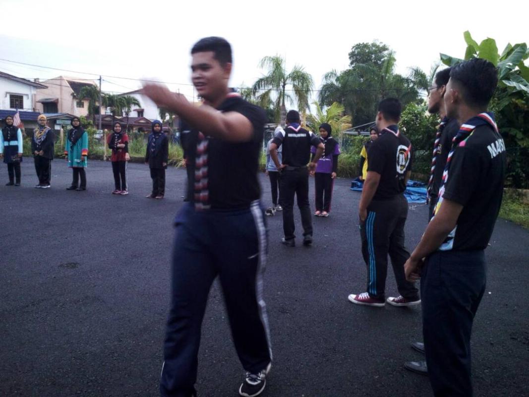 Semut berkawad satu saru hora horey!