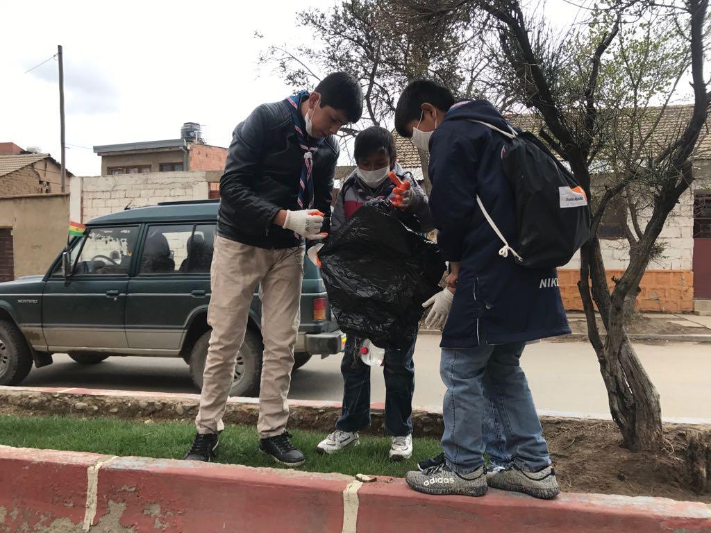 A cuidar de nuestros arbolitos