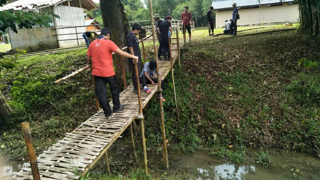 Khidmat Masyarakat  (Kem Pra Pentarafan)