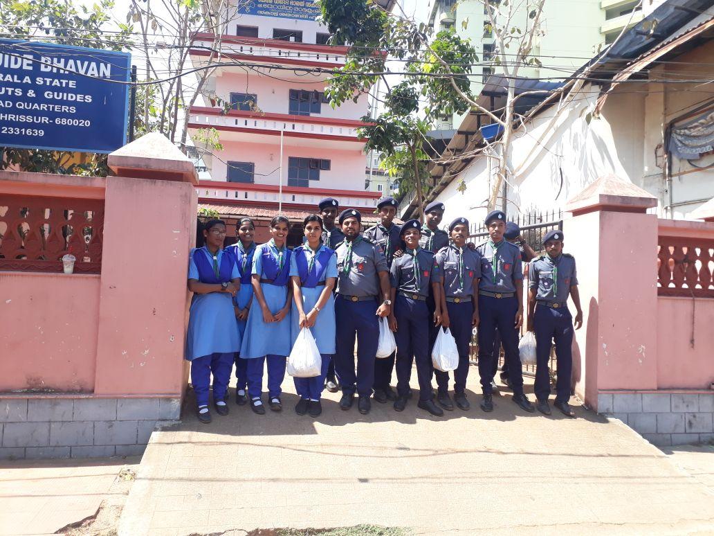 Food packet distribution 