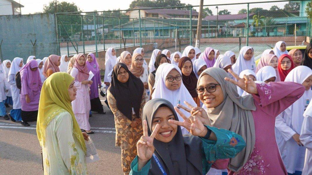 Immersion School Programme Pramuka SMP Islam Al-Azhar14 Semarang dan Pengakap Kelana SMK Tasek Utara Johor Bahru