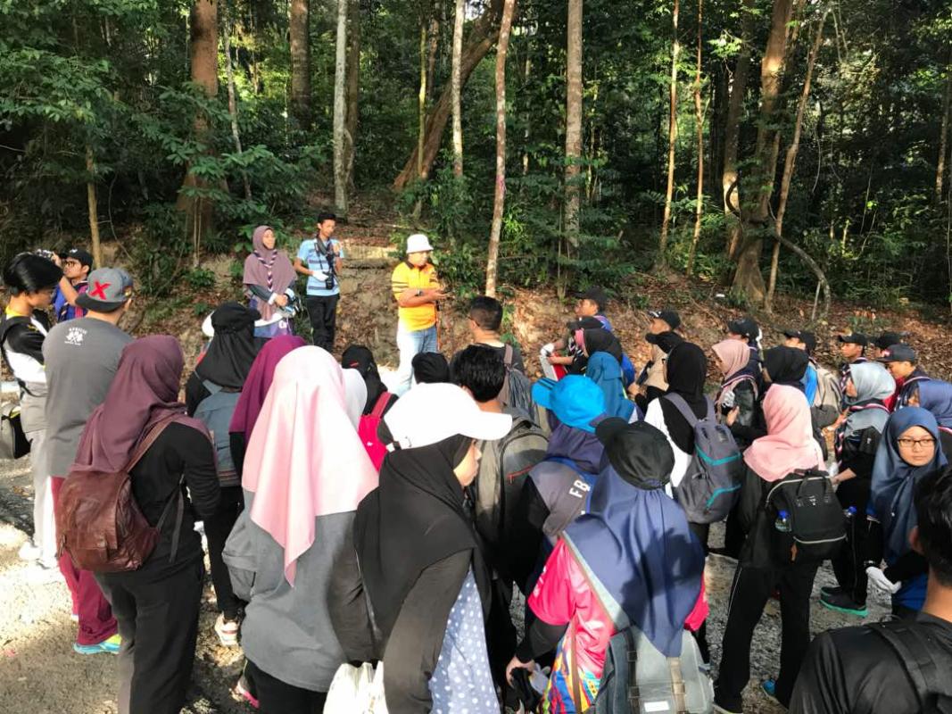 Eco Community Outreach:Green Preservation Project by Kelanasiswa KKTM Rembau