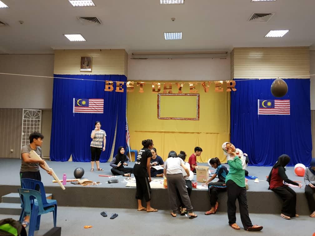 Persiapan Sambutan Hari Kemerdekaan bahagian 2