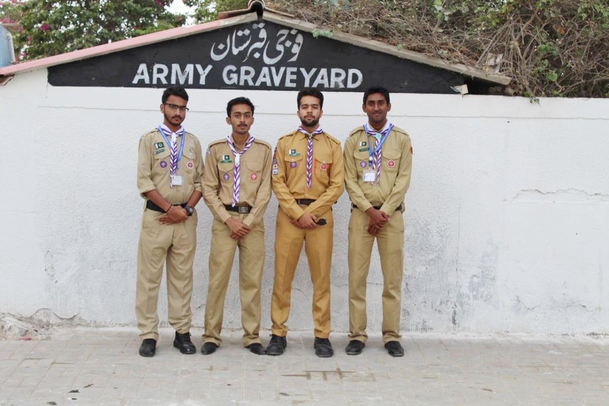PYC members visited army graveyard 