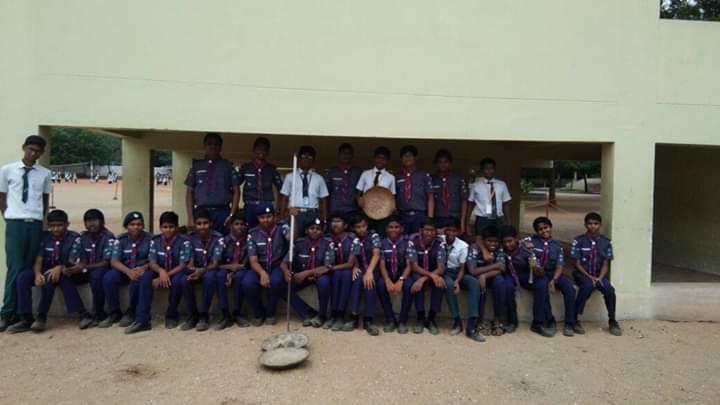 clean  India project for school scout boys