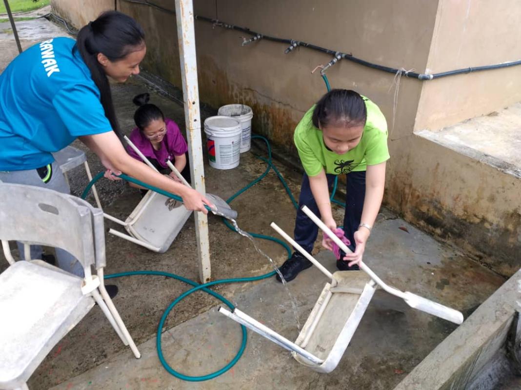 Kerja Pembersihan Kerusi untuk Projek BASIC