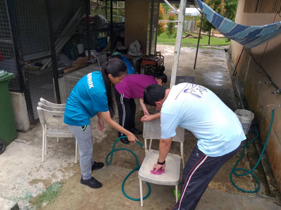 USED CHAIRS WASH TIME