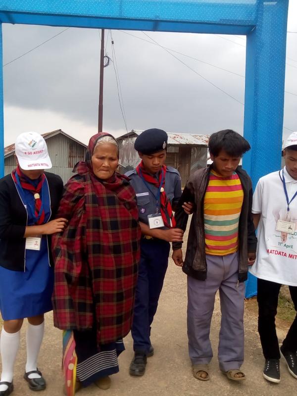 Poll volunteer on MP election 