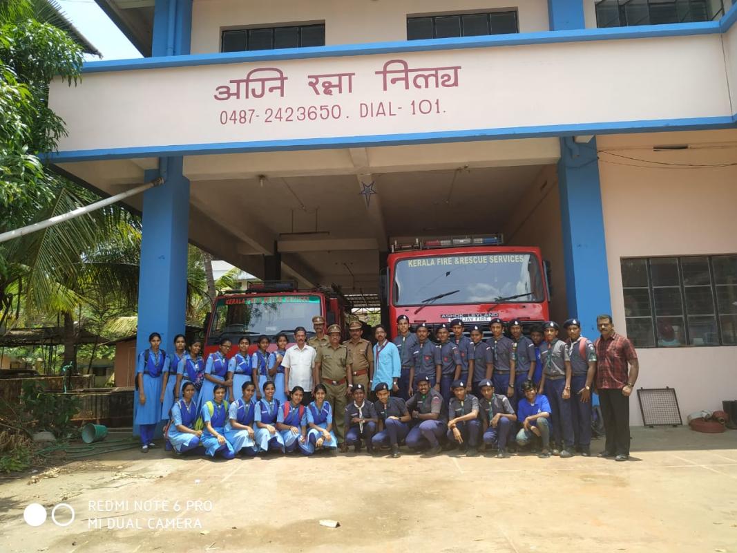 mock drill on disaster management by kerala fire and rescue team thrissur