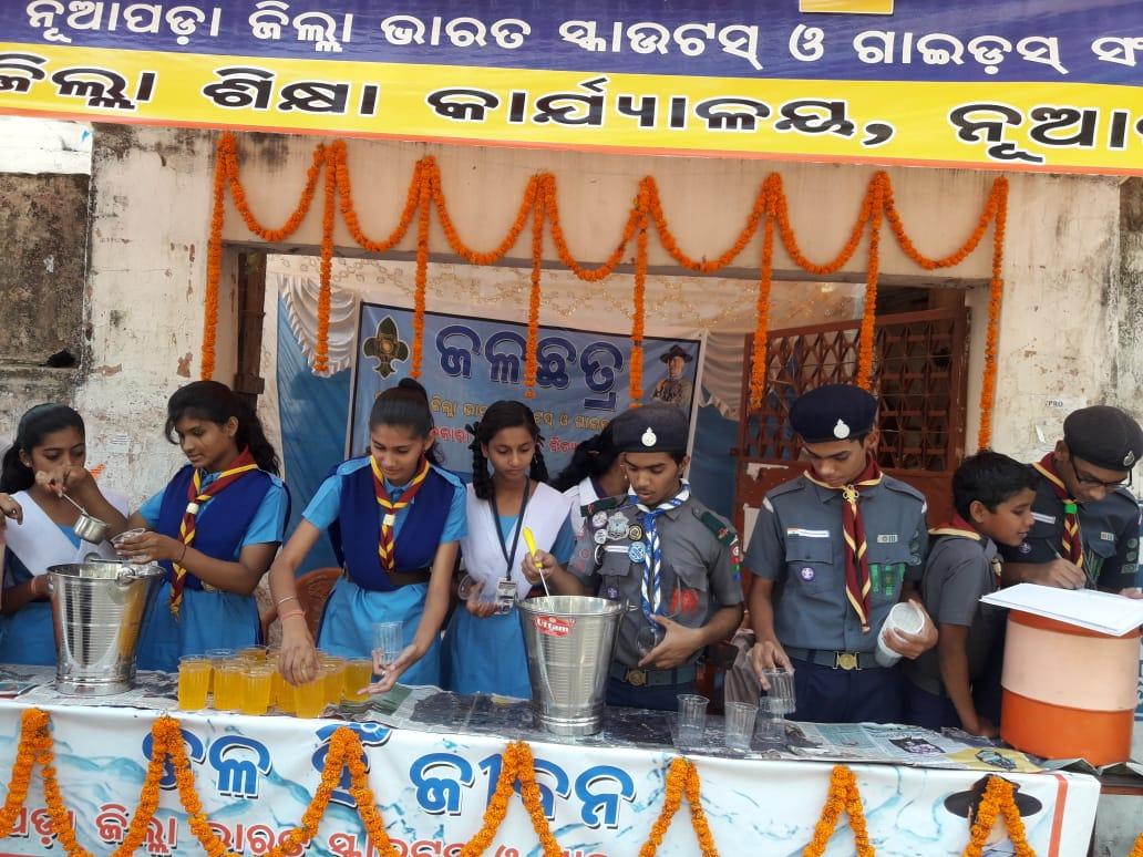 3rd day of JALACHHATRA SERVICE CAMP (Cold drink and soft drink distribution program)