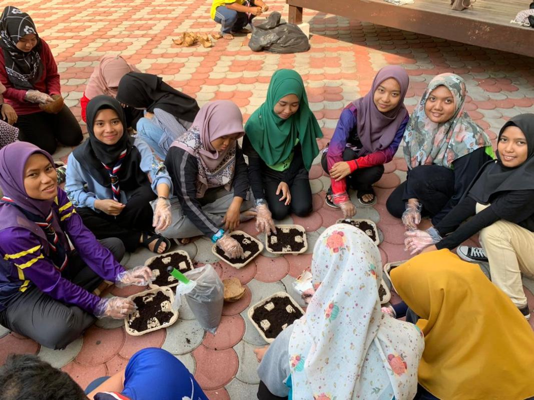 Organic Garden in School with kids