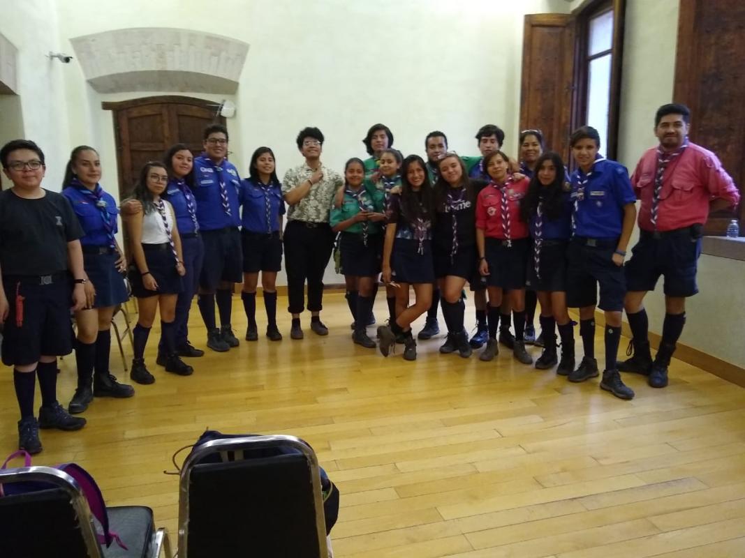 Conociéndonos a través de la cultura por útiles escolares